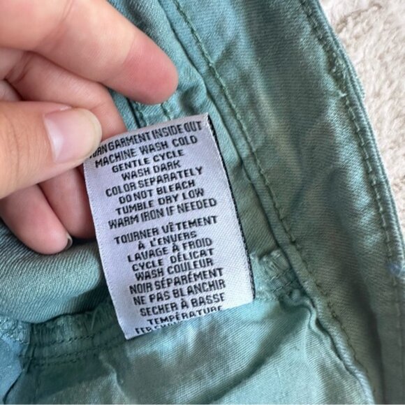 Anthropologie X Black Sheep | Green Floral Lace Front Shorts | Size 29 - Picture 5 of 9